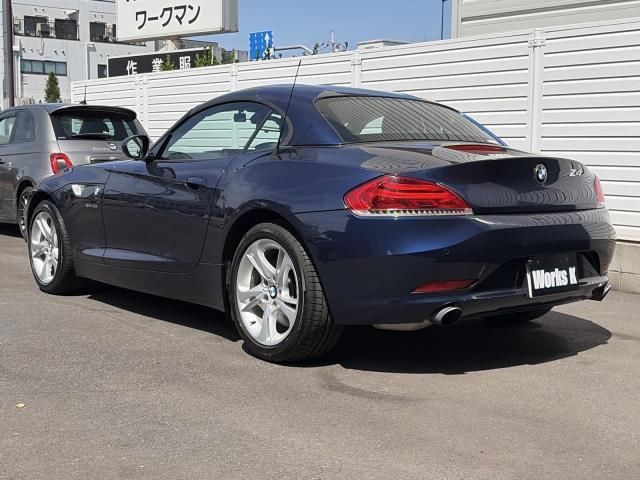 2011 BMW Z4 照片 2