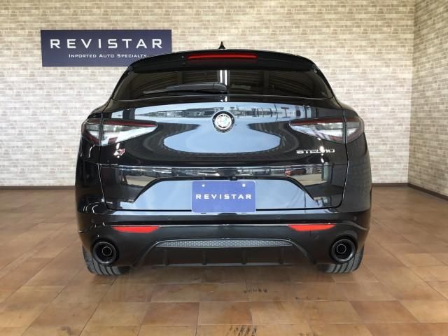 2023 ALFA Romeo STELVIO — миниатюра 4
