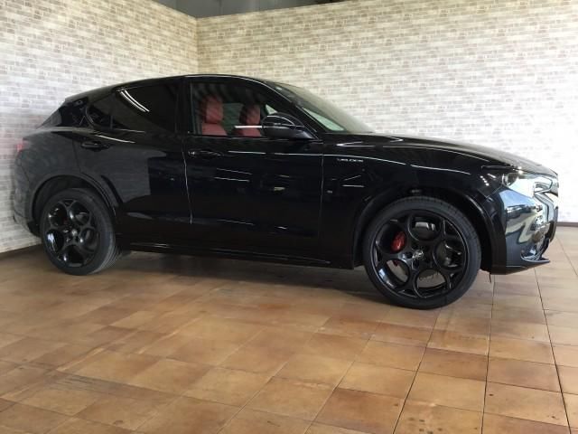 2023 ALFA Romeo STELVIO — миниатюра 8