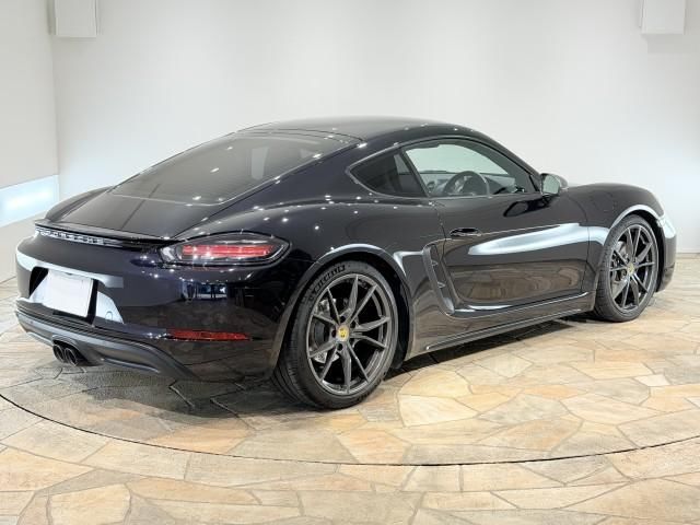 2023 Porsche PANAMERA 缩略图 3