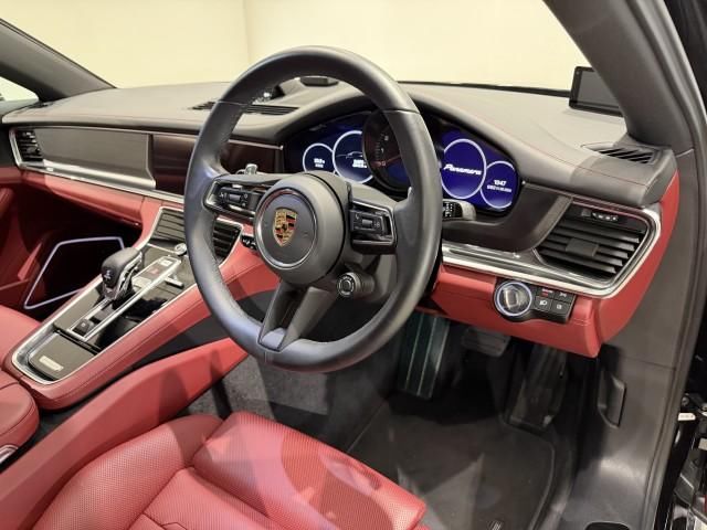 2023 Porsche PANAMERA 缩略图 4