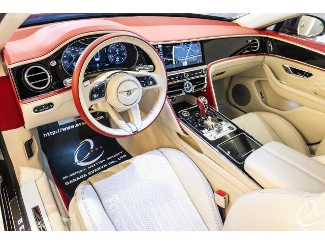 2024 Bentley FLYING SPUR photo 3