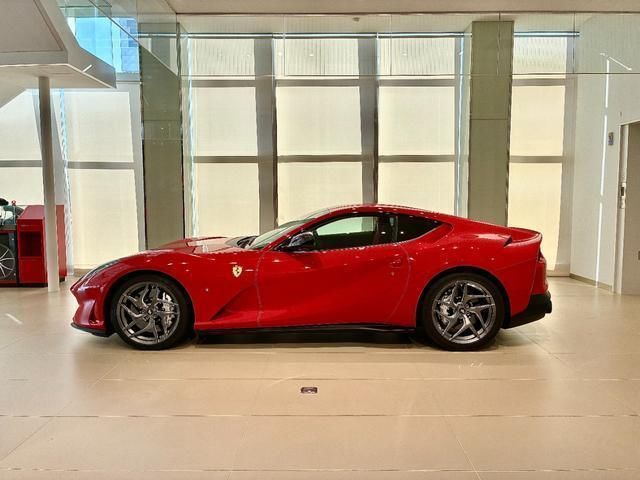 2019 Ferrari 812 SUPERFAST 照片 2