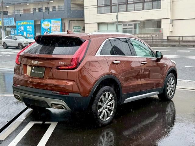 صورة 7 لـ 2021 Cadillac XT4