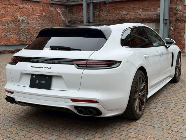 صورة 2 لـ 2020 Porsche PANAMERA