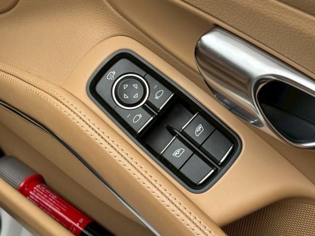 صورة 4 لـ 2016 Porsche 911