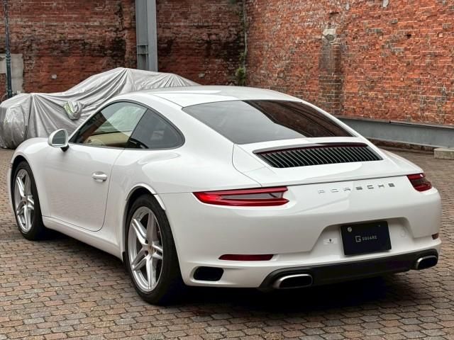 صورة 8 لـ 2016 Porsche 911