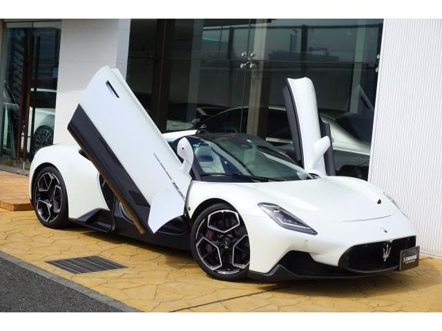 صورة 9 لـ 2023 Maserati MC20 CIELO