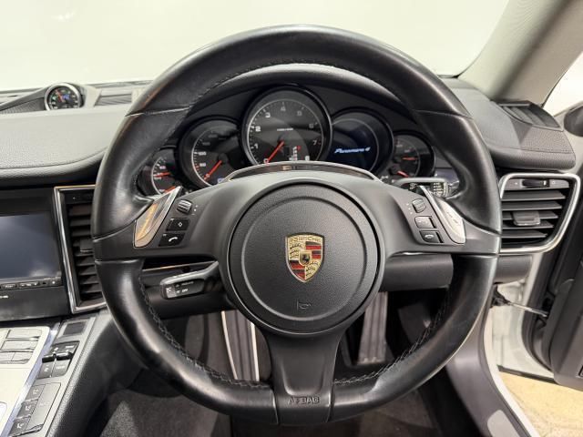 صورة مصغرة 7 لـ 2014 Porsche PANAMERA