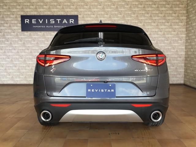 2021 ALFA Romeo STELVIO — миниатюра 4