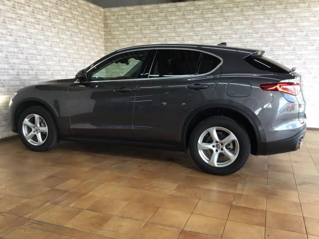 2021 ALFA Romeo STELVIO — миниатюра 7