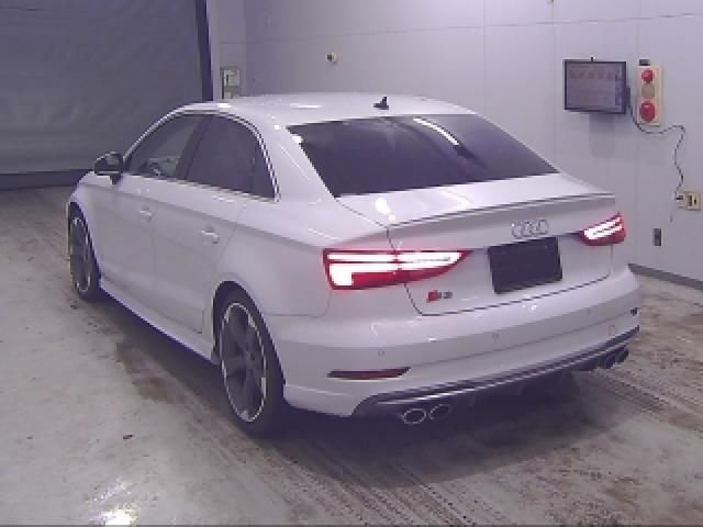 2019 AUDI S3 SEDAN 照片 2