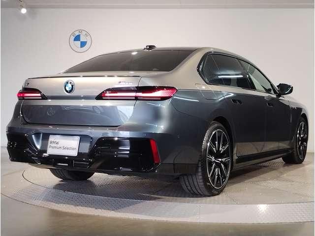 2025 BMW I7 — фото 2