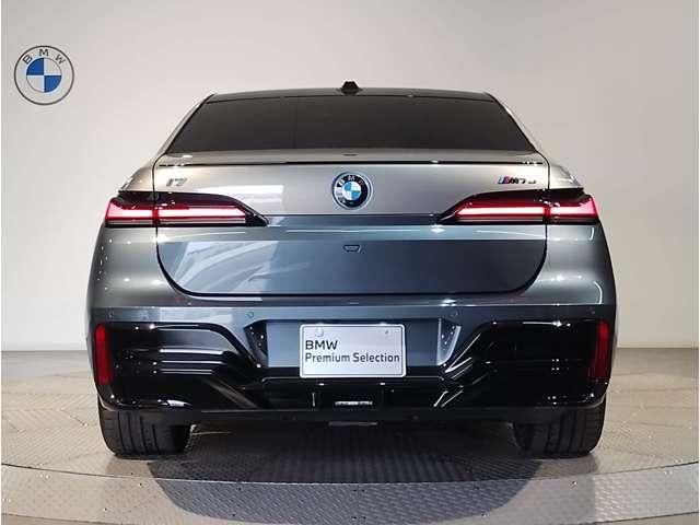 2025 BMW I7 — фото 9