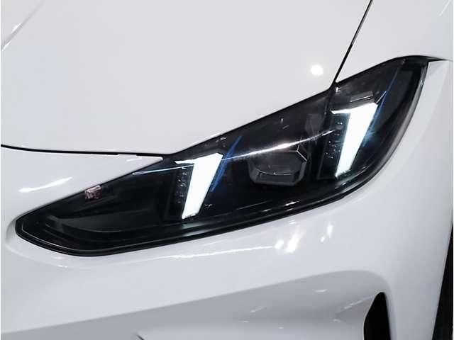 2025 BMW M3 缩略图 8