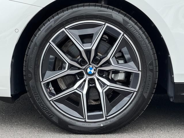 2024 BMW 5 SERIES — фото 9