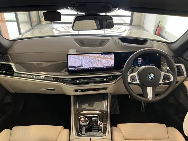 2025 BMW X5 照片 2