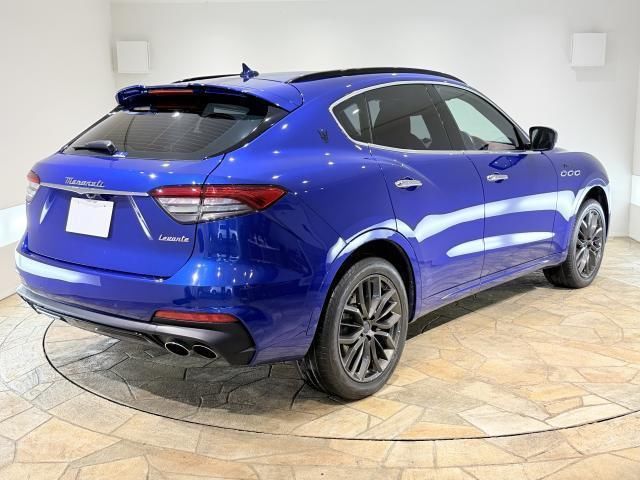 صورة مصغرة 3 لـ 2018 Maserati GRAN SPORT