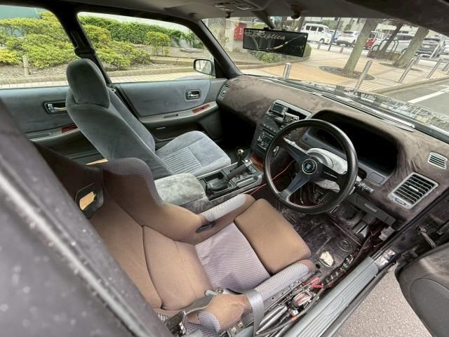 1995 Nissan LAUREL 照片 6