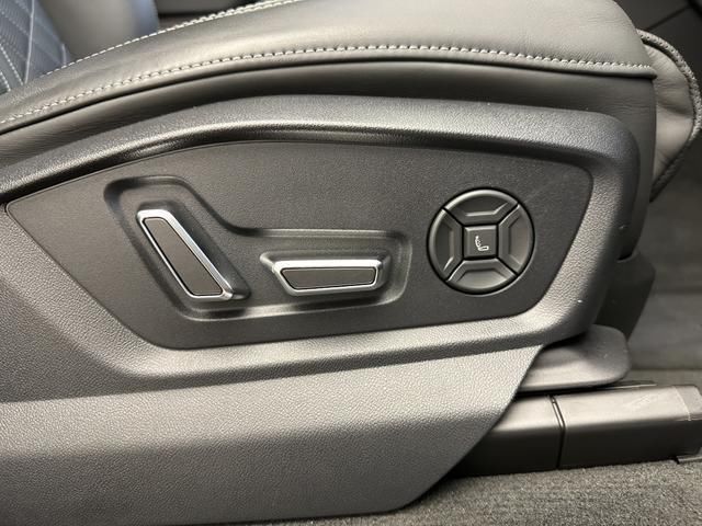 صورة 9 لـ 2023 AUDI SQ8