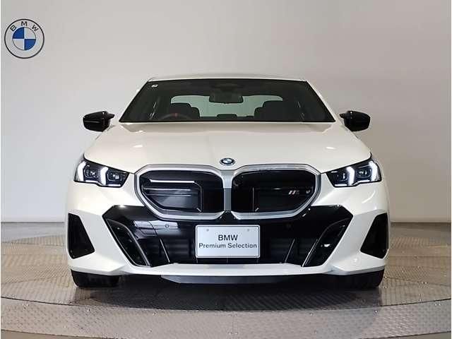 2025 BMW I5 — фото 4