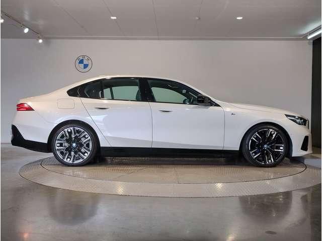2025 BMW I5 — фото 7