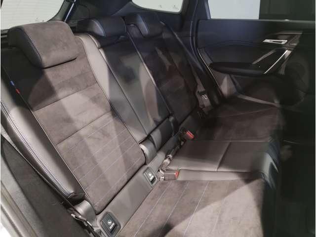 2025 BMW IX1 照片 7