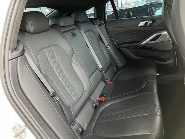 2021 BMW X6 M 照片 7