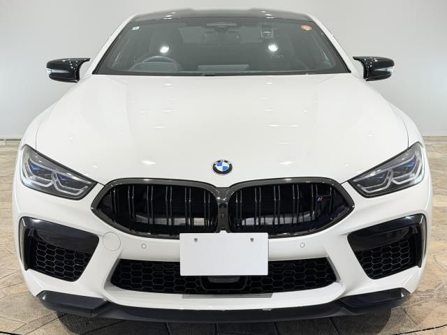 2024 BMW M8 — фото 2