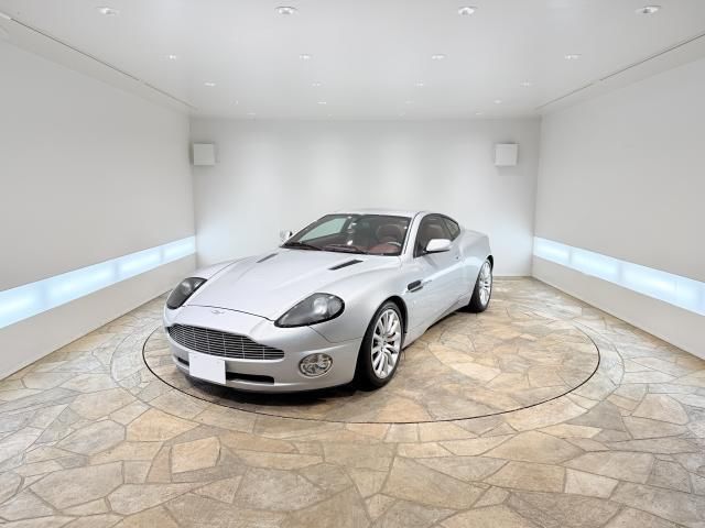 2003 Aston Martin VANQUISH — фото 1