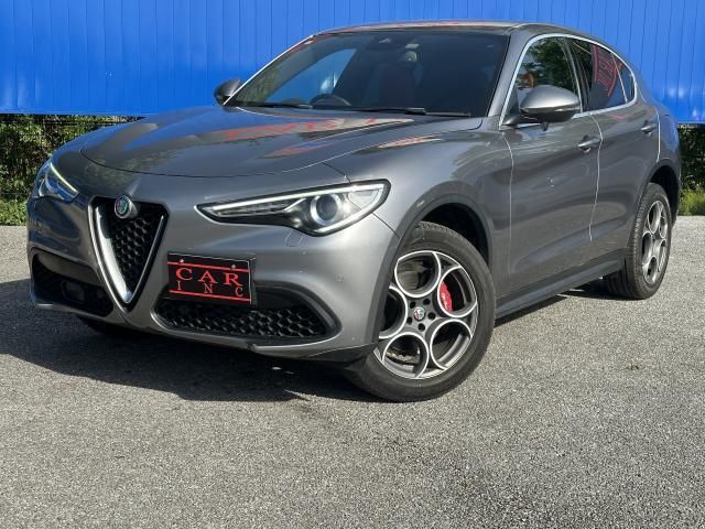 2019 ALFA Romeo STELVIO 照片 1