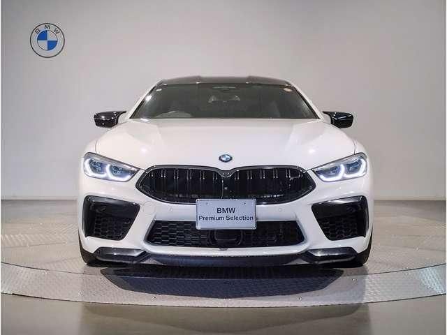 2021 BMW M8 — фото 6