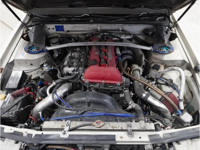 1990 Nissan LAUREL 照片 9