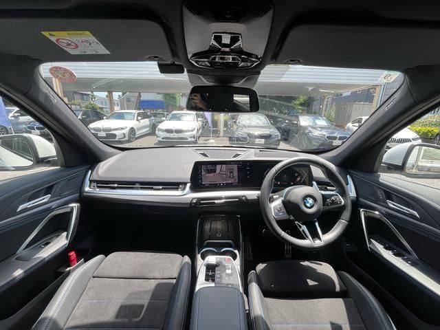 2025 BMW X1 照片 2