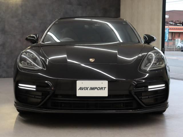 2018 Porsche PANAMERA 缩略图 3
