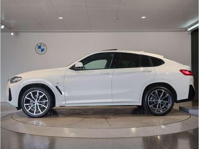 صورة 7 لـ 2023 BMW X4