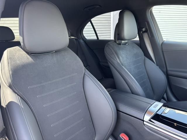 2025 Mercedes-BENZ C-CLASS 照片 4