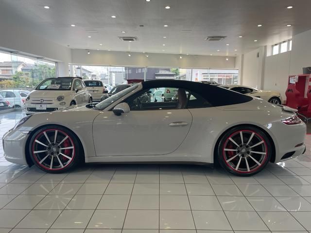 2018 Porsche 911 thumbnail 7