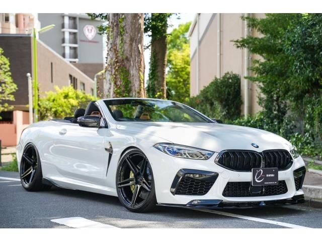 2020 BMW M8 — фото 1
