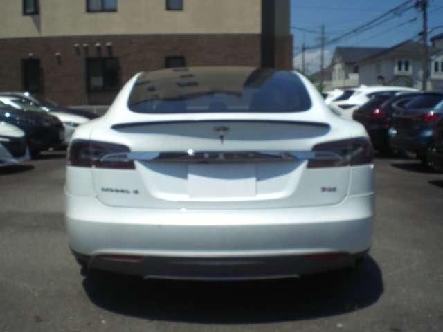 صورة 5 لـ 2014 Tesla MODEL S