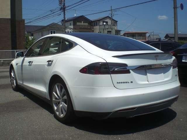 صورة 6 لـ 2014 Tesla MODEL S