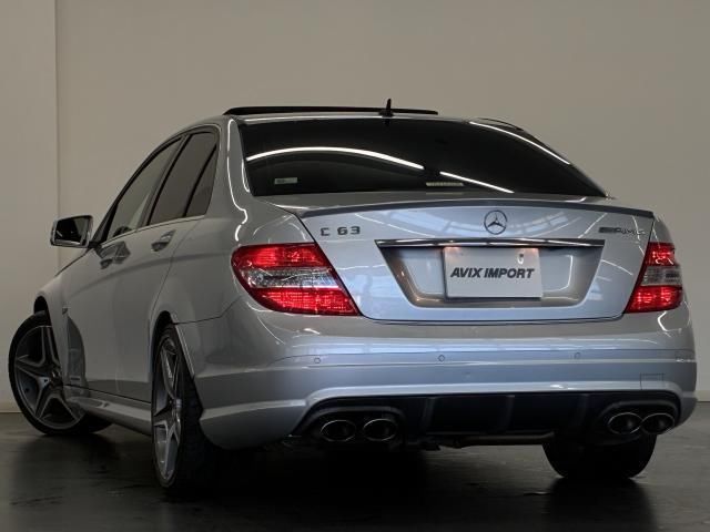 2011 Mercedes-BENZ C-CLASS AMG 缩略图 2