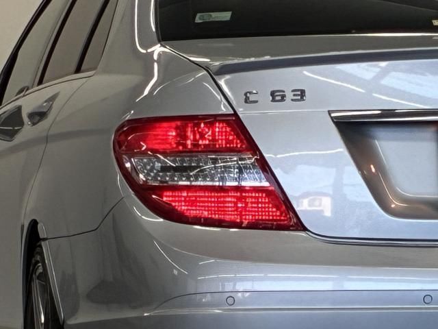 2011 Mercedes-BENZ C-CLASS AMG 缩略图 4