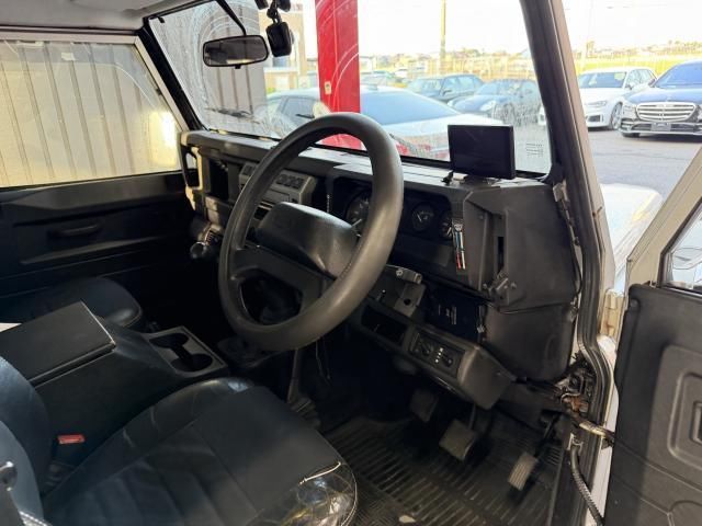 صورة مصغرة 5 لـ 2004 LAND Rover DEFENDER