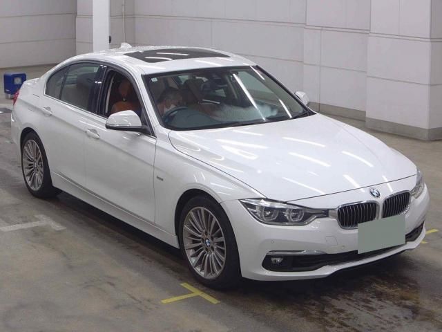 2016 BMW 3 SERIES photo 1