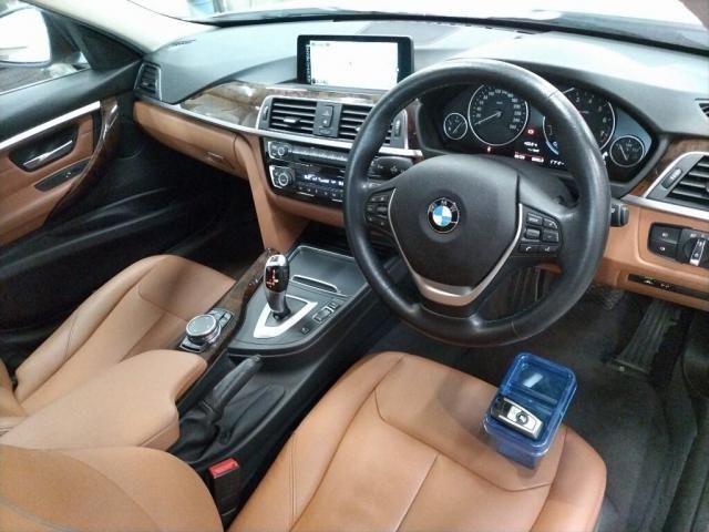 2016 BMW 3 SERIES photo 3