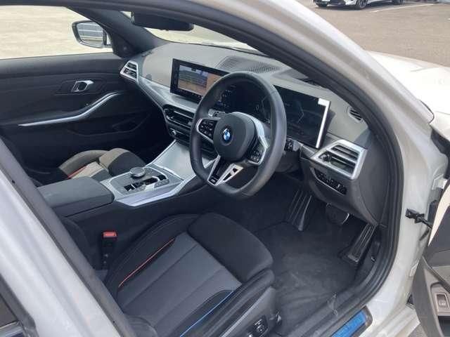 2025 BMW 3 SERIES 缩略图 2