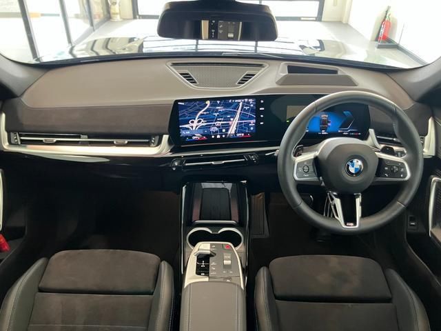 2025 BMW X1 照片 2