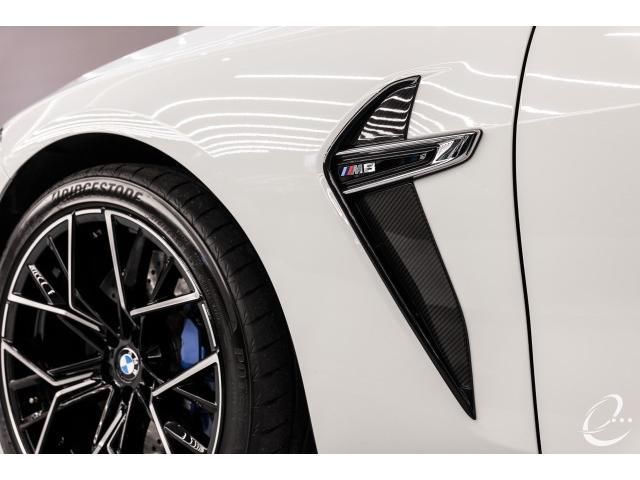 2021 BMW M8 — фото 9
