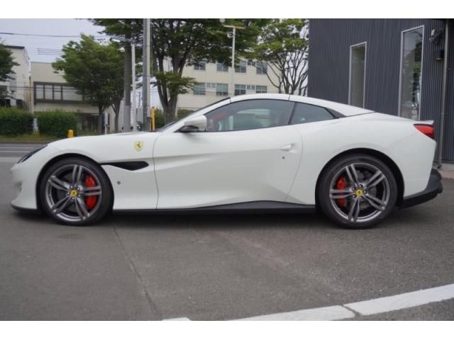 2020 Ferrari PORTOFINO — миниатюра 4
